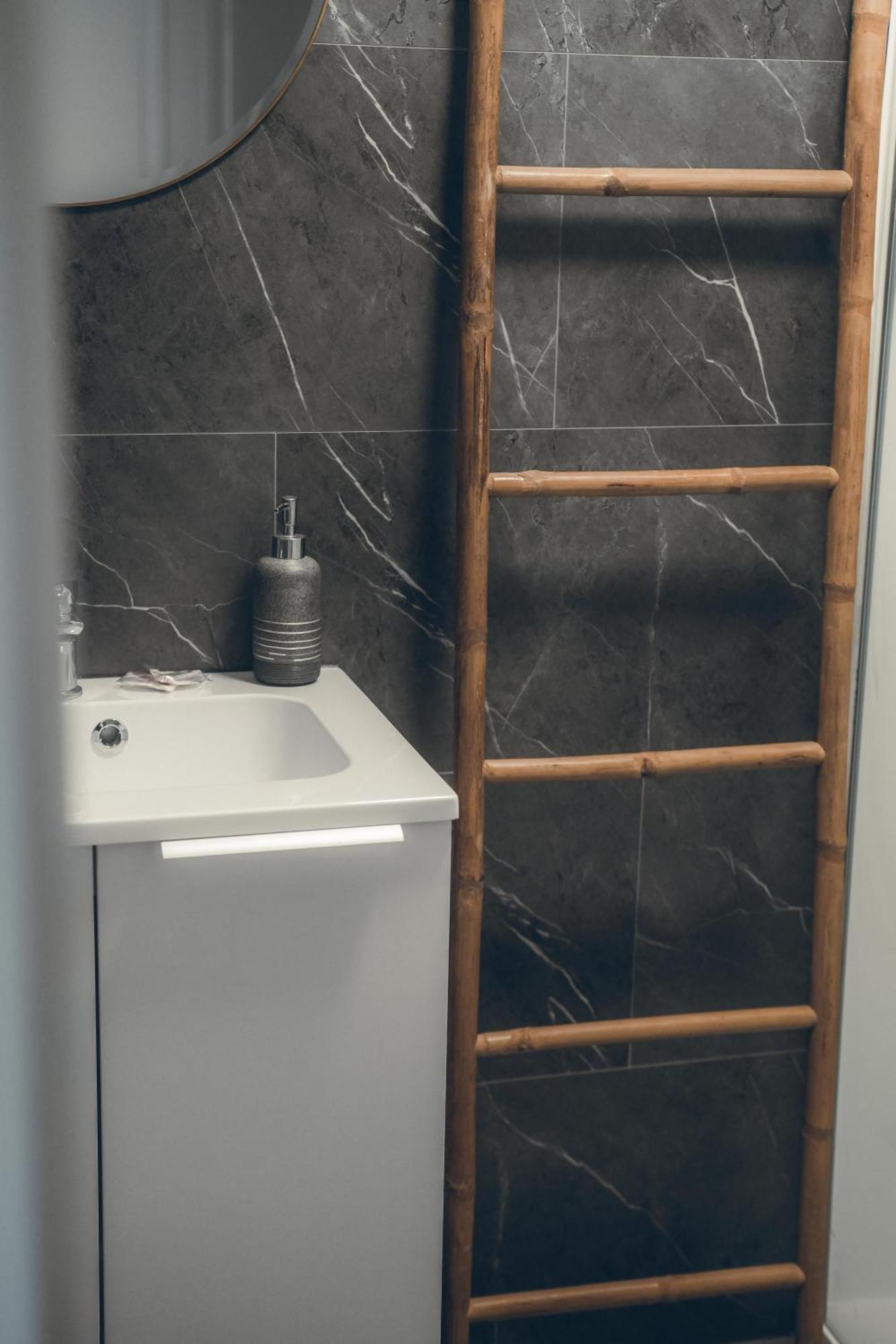 Lava Studio Poitiers Luaran gambar